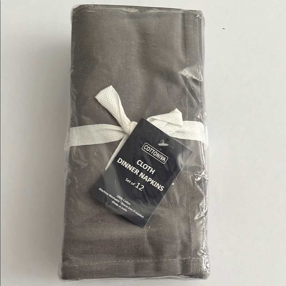 NWT Cottoniva Gray Cloth Dinner Napkins Set of 12